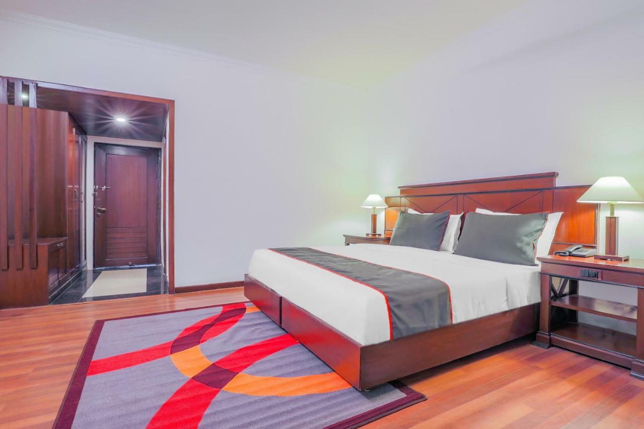 Hotel Collection O 40310 Devasthali Majorda Esterno foto