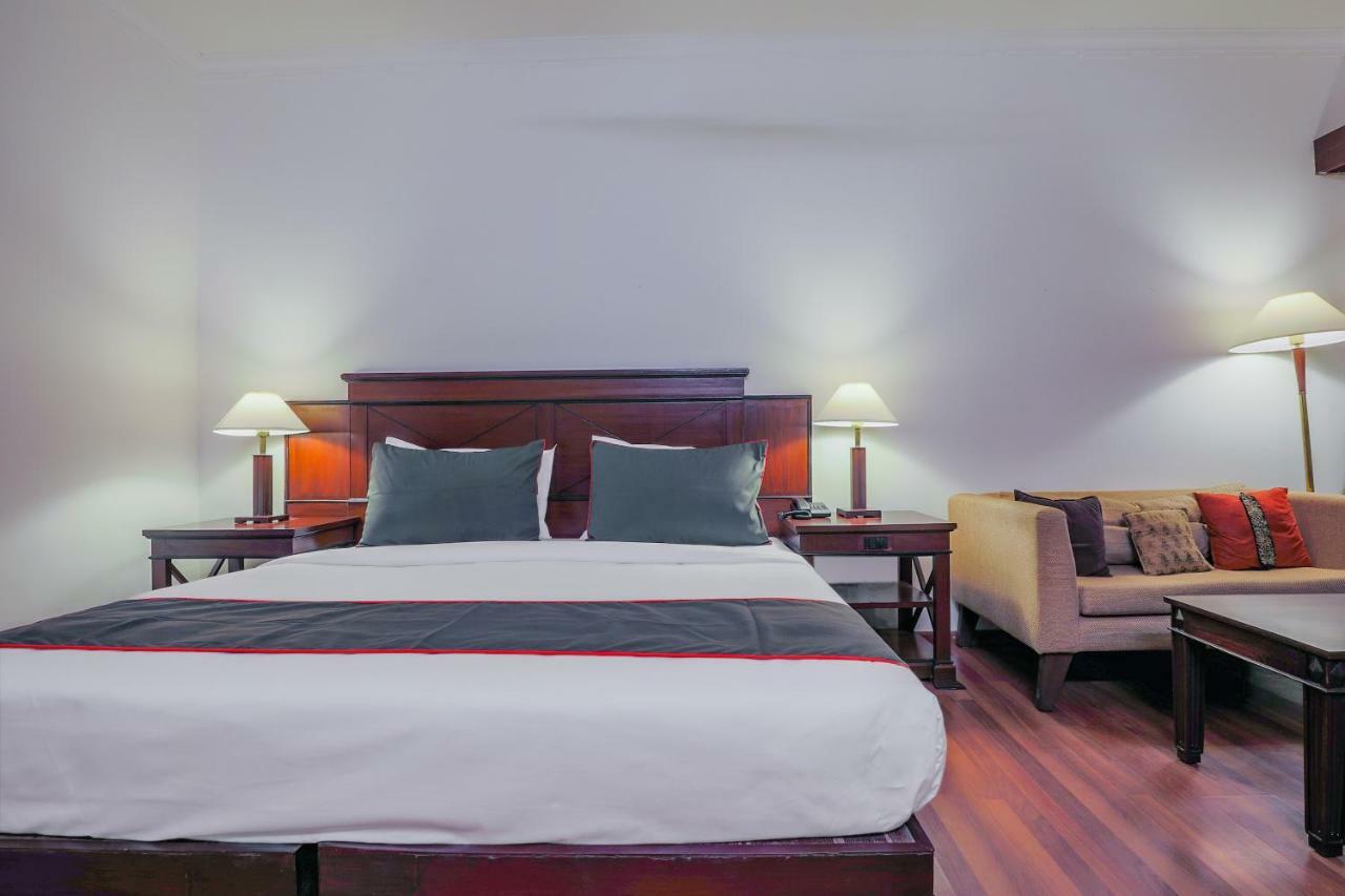 Hotel Collection O 40310 Devasthali Majorda Esterno foto